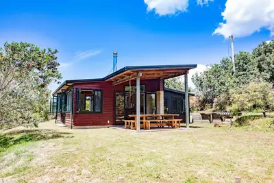Image de Whangapoua Family Bach - 100m to the beach!