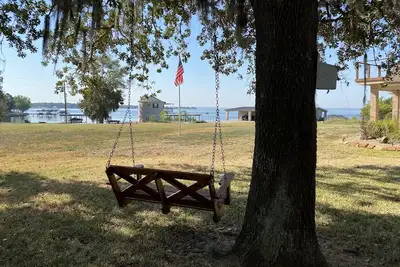 Image de Relax near Lake Livingston in our spacious 3-bedroom retreat