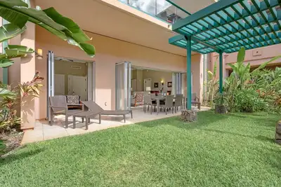 Maui Resort Rentals: Honua Kai - 4 Total Bedrooms, Ground Floor Interior Courtyard, Steps to Pools, Beach, BBQs!