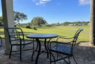 Image de Spacious 2br Golf Course Condo w/ Large Patio, 4 Queen Beds & Workspaces – Perfect for Any Getaway!