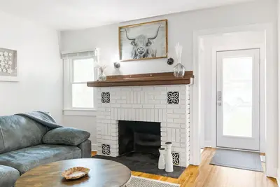 Image de Cozy Downtown Cottage in Coeur d’Alene Idaho - Low cleaning fee