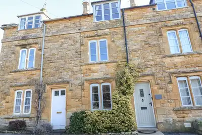 Green Pump Cottage, family friendly, with open fire in Blockley