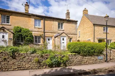 Image de Royal Oak Cottage, pet friendly, with open fire in Chipping Campden