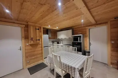 Image de Charmant appartement au calme avec wifi et cuisine équipée