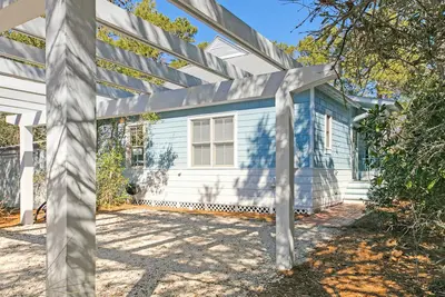 Image de Near Seacrest 'Magnolia Sunset' |3br | Sleeps 8| Dog Friendly | Pool |Bikes