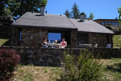 Gîte traditionnel 4/6 personnes dans les Cevennes avec piscine