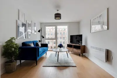 1 Bed Apartment in a Converted Mill With Parking