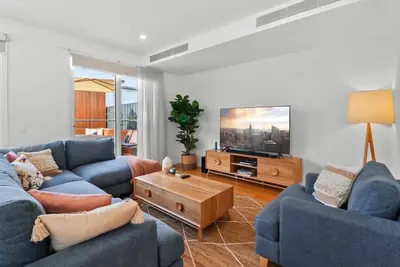 Image de Driftwood – Beautifully styled modern home