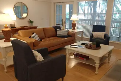 Image de Penthouse Villa - ocean view and golf cart included with booking!