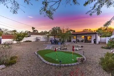 Image de Private Tucson retreat/Close to UofA, downtown, golf, parks/Large yard/Pet friendly