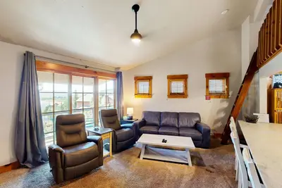 Image de Lofted Ski Retreat W/ Shared Hot Tub, Sauna, Steam Room, & Fast WiFi