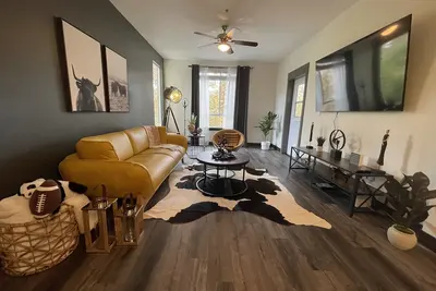 Image de Luxury Top Floor Condo 5 min from Magic Mountain in a resort style gated complex