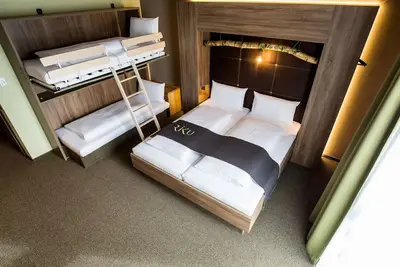 Image de Family room with shower and Wc