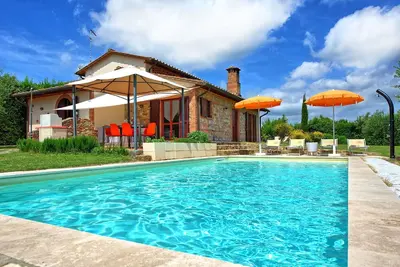 Villa Renina – Villa de vacances avec piscine privée à Gambassi Terme, Toscane