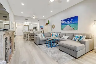 Image de Beautiful Bonita Bay Condo! Beach Shuttle, Pool, Kayaks, Tennis & Over $100 of Free Daily Activities