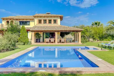 Image de Country villa with pool
