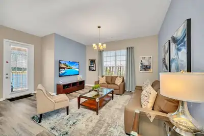 Image de Lakeview Condo, Next to Resort Pool!