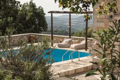 Image de Koules Estate-Helianthus, with Pool & Bbq, an Agricultural barn for Nature lovers