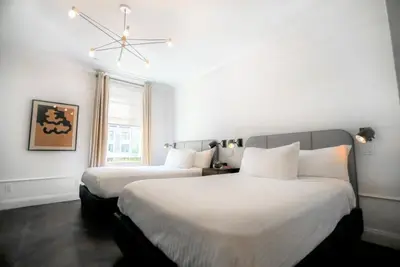 Image de Great for Families! Times Square Property, Minutes to Broadway, Bryant Park!