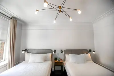 Image de Endless New York Fun, Great for Family! 2 Modish Spaces, Close to Dining