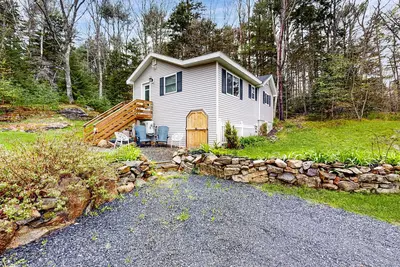 Image de Remodeled Cottage with Ac, Private W/D, Full Kitchen, and High-Speed WiFi