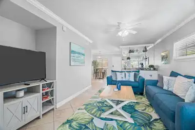 Image de Spacious Snowbird-Friendly Getaway w/ High-Speed WiFi, Ac & Pier