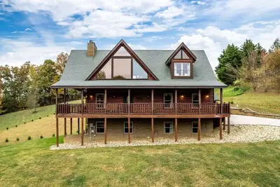 Image de Family Friendly -Great Location-Game Room-Hot Tub