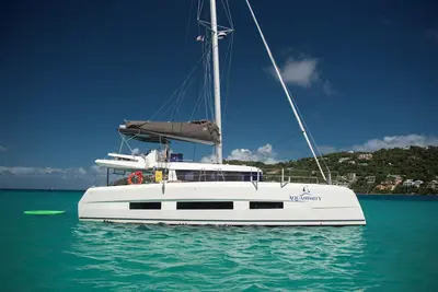 Image de Bvi Crewed Sailing Island Charters, Dining, Drink Package. Vrbo Deposit Only.