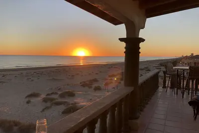 Premiere Beachfront property! Golf At The Mayan! ! ! Kayak with the Dolphins! ! !