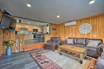 Image de Family-Friendly Retreat: Walk to Lake George!