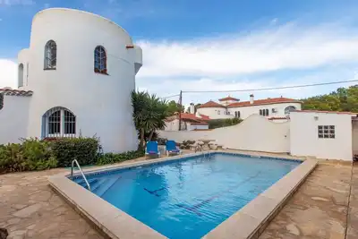 Image de Magnifique maison de vacances privée avec Wifi, piscine privée, Tv, patio et parking