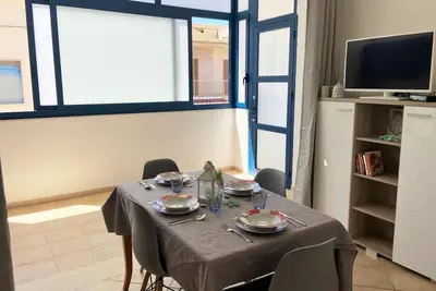 Image de Joli appartement pour 4 personnes avec Wifi, climatisation, Tv, animaux admis et parking