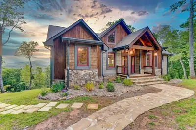 Image de High Ridge Lodge- 3br\/3. 5 ba- | Hot Tub- Great View, Outdoor Living Area, Wifi,