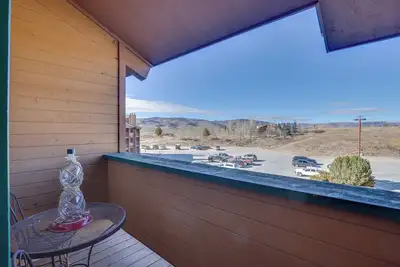 Image de 2 Mi to Granby Ranch: Resort Studio w/ Pool Access