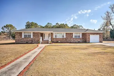 Image de Moncks Corner Home w\/ Yard Near Lake Moultrie