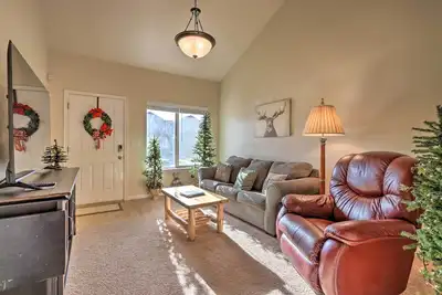 Image de Donnelly Townhome w\/ Mtn Views & Fire Pit!