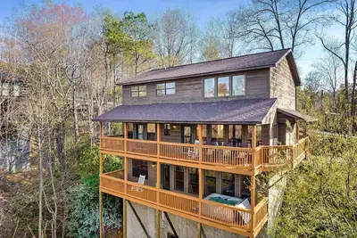 Image de Fall Specials! Views-Hot Tub-Pool Table-Arcade-Theatre-Pickleball Courts-Pools
