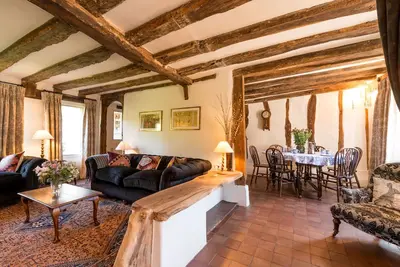 Water Cottage, a perfect ancient House in Suffolks prettiest tiny village