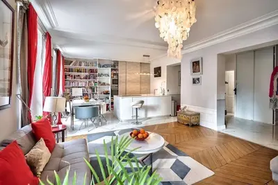 Image de Bonjour! Magnifique appartement au pied de la Tour Eiffel. Welcome ❣️☀️