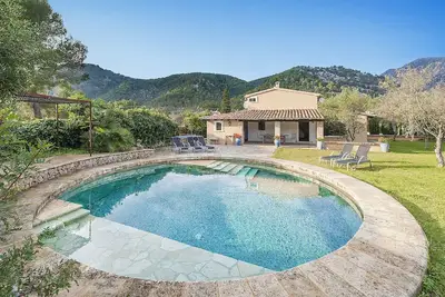 Image de Renovated Villa with Pool and Garden, 900 mts from Pollensa Town