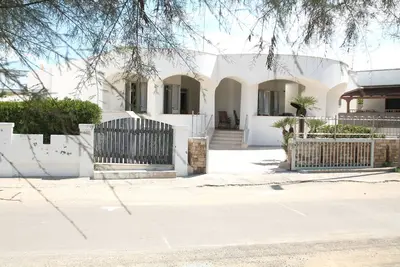 Image de Exclusive beachfront villa
