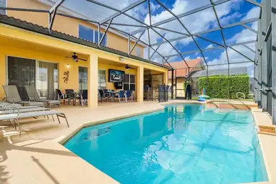 Image de Luxury Villa, 6 Bdrooms 6 Bath, Outdoor Kitchen with 65\" Tv