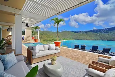 Image de Stunning 360° Views of Magens Bay, St. John & Bvi's. Luxury 6 bedroom villa