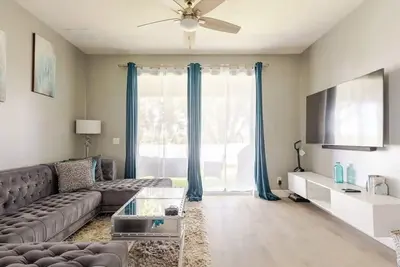 Image de Quiet family-size home in Apopka Near Parks, Attractions & Orlando. Pet friendly