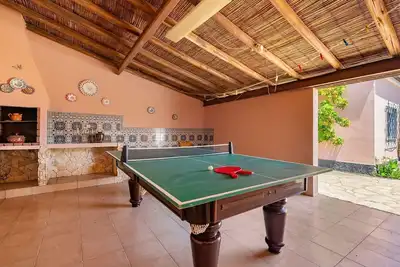 Image de Magnifique maison de vacances pour 6 personnes avec piscine privée, Wifi, Tv, patio et parking