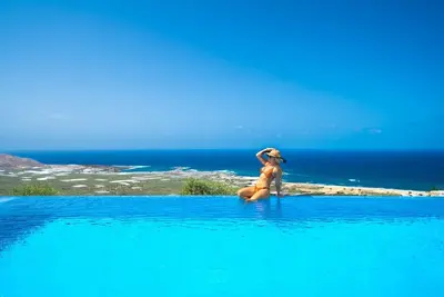 Image de New Lux Villa★3 Infinity pool★3 Jacuzzi★23 sleeps