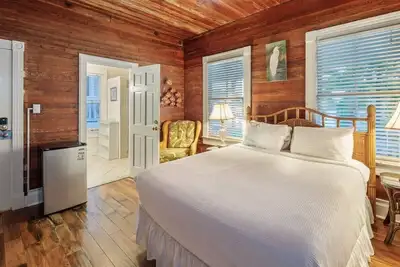 Image de Balcony, Pool, Near Duval - Curry House Room 3 + 4