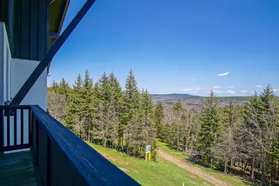 Image de Whistlepunk 1 Ideal Location Slope Side Spacious 3 Br