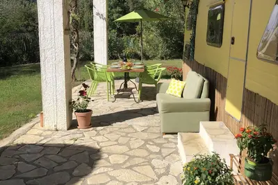 Image de Relaxing view at terras with tennis court & swimming pool, 15 min drive from sea