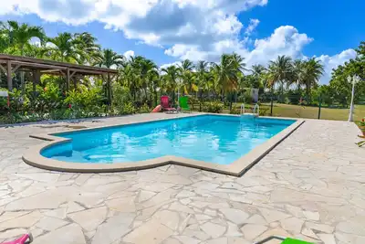 Image de Gîtes Papillon - Studio avec Piscine